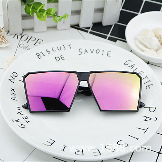 Women's Fashion Sport Sunglasses with Square Frame and Mirrored Lenses Bowlift
