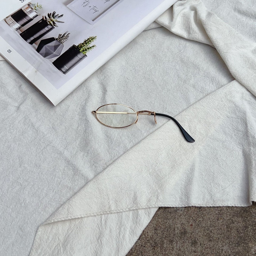 Retro-Inspired Oval Frame Glasses Bowlift