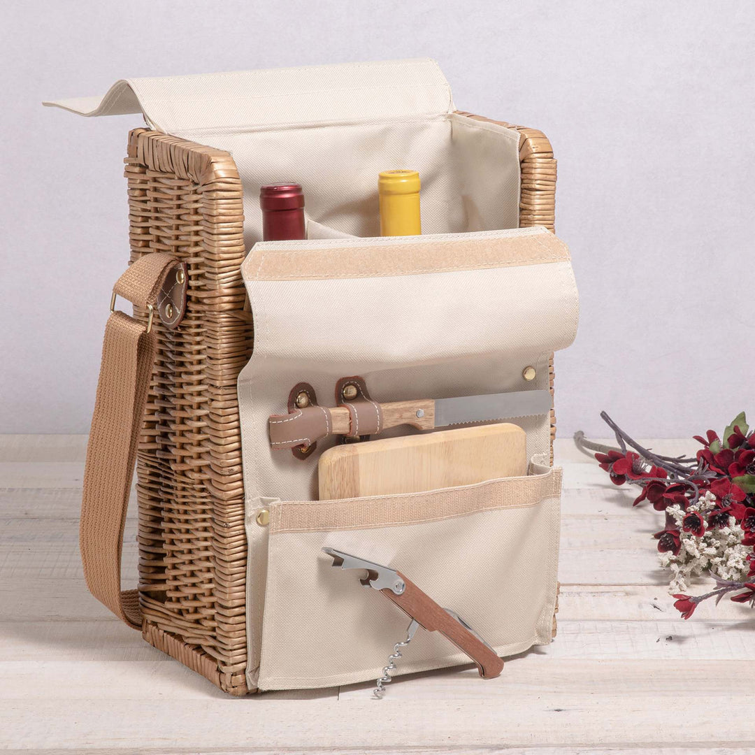 Ladies Elegant Picnic Basket with Practical Compartments Bowlift
