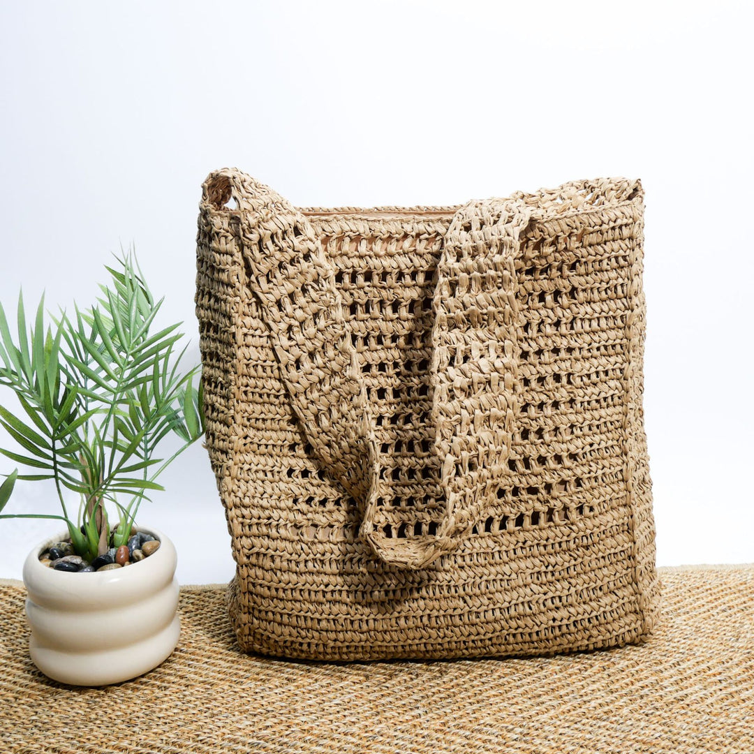 Shoulder bag made from natural materials Bowlift