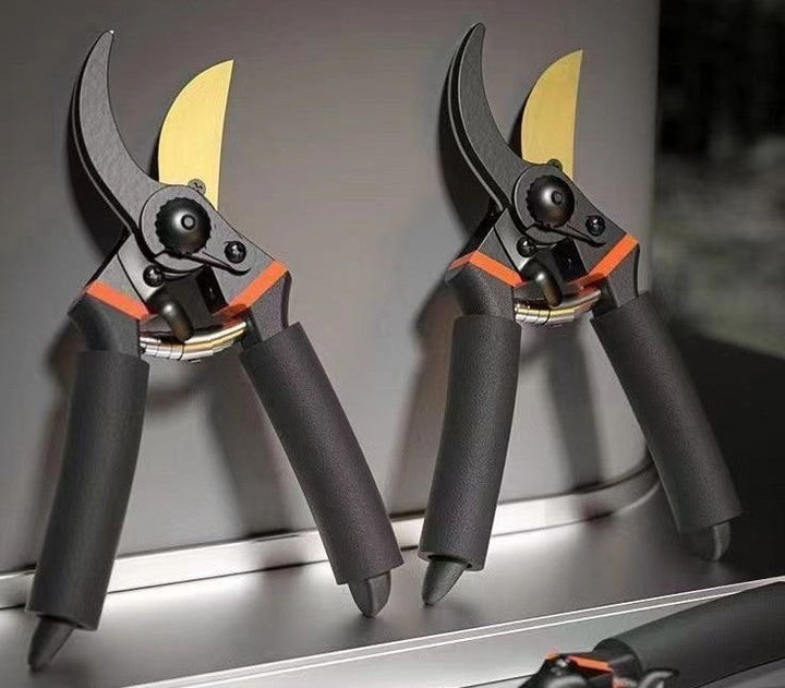 Ergonomic garden pruning shears with non-slip foam grip Bowlift