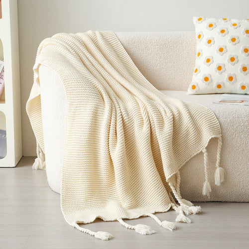 Women’s knitted blanket with decorative tassels Bowlift