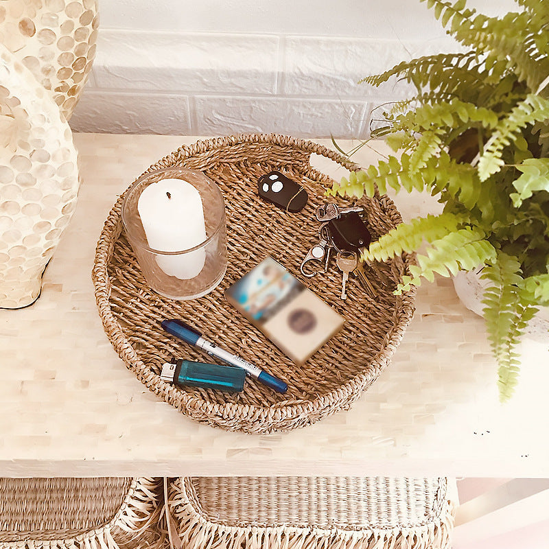 Handcrafted decoration basket with wavy edge Bowlift