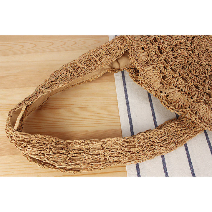 Handcrafted beach bag with artistic round design Bowlift