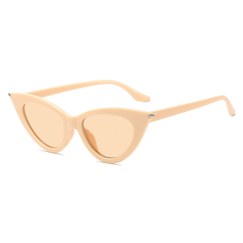 Vintage Cat Eye Sunglasses Bowlift