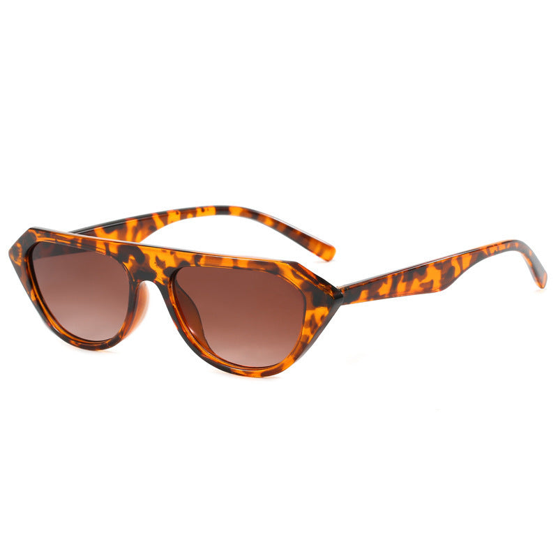 Women's fashionable sunglasses in an eye-catching style mix Bowlift