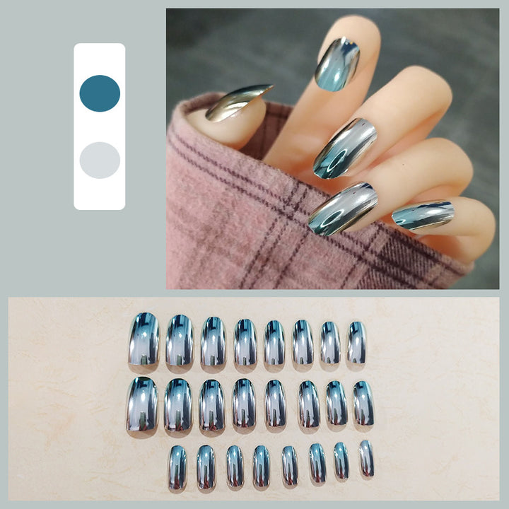 Creative artificial nails in modern gradient design Bowlift