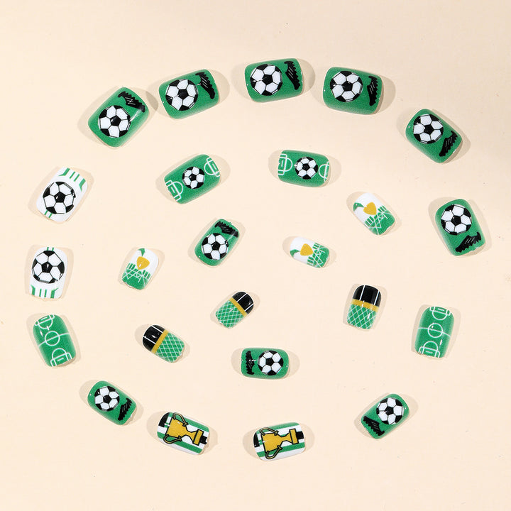 Soccer-Themed Nail Art Bowlift