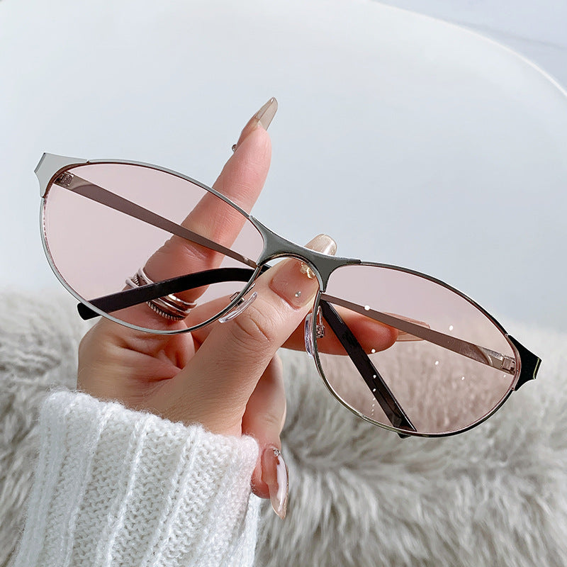 Stylish Vintage-Inspired Eyewear
