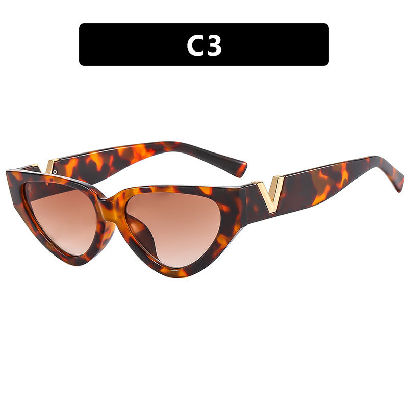 Women's Cat-Eye Sunglasses with modern stripe pattern and elegant accent Bowlift