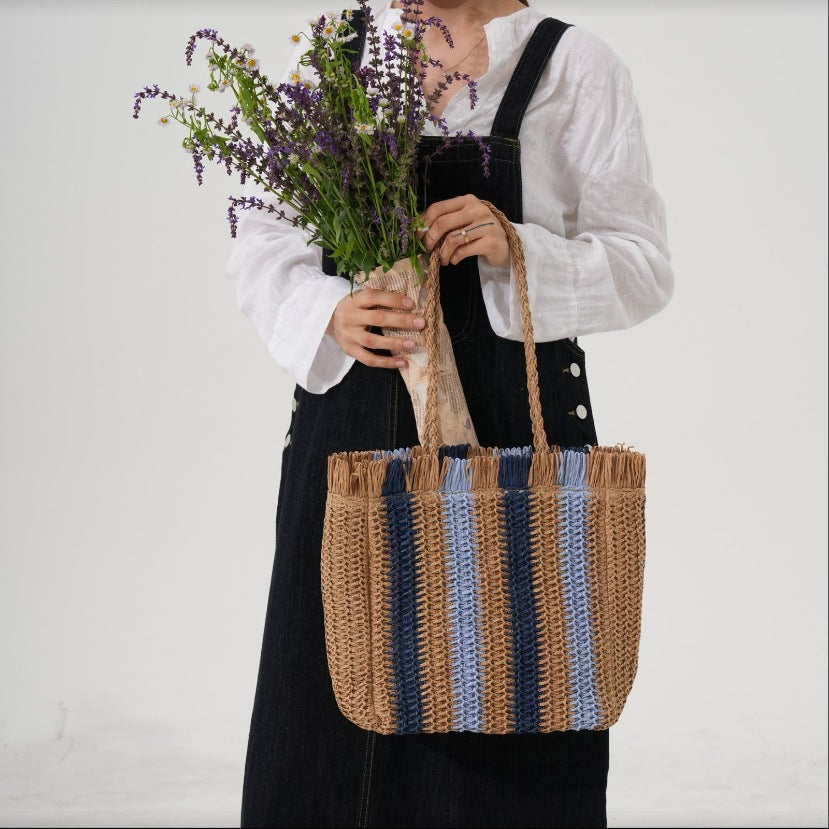 Stylish and Handcrafted Tote Bag Bowlift