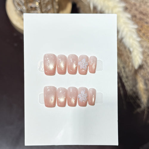 Floral Embellished Press-On Nail Set Bowlift