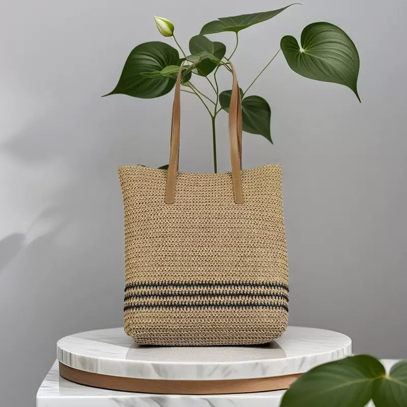 Spacious beach bag with durable synthetic leather handle Bowlift