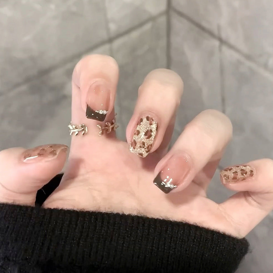 Artful Nail Art with Filigree Decorations Bowlift