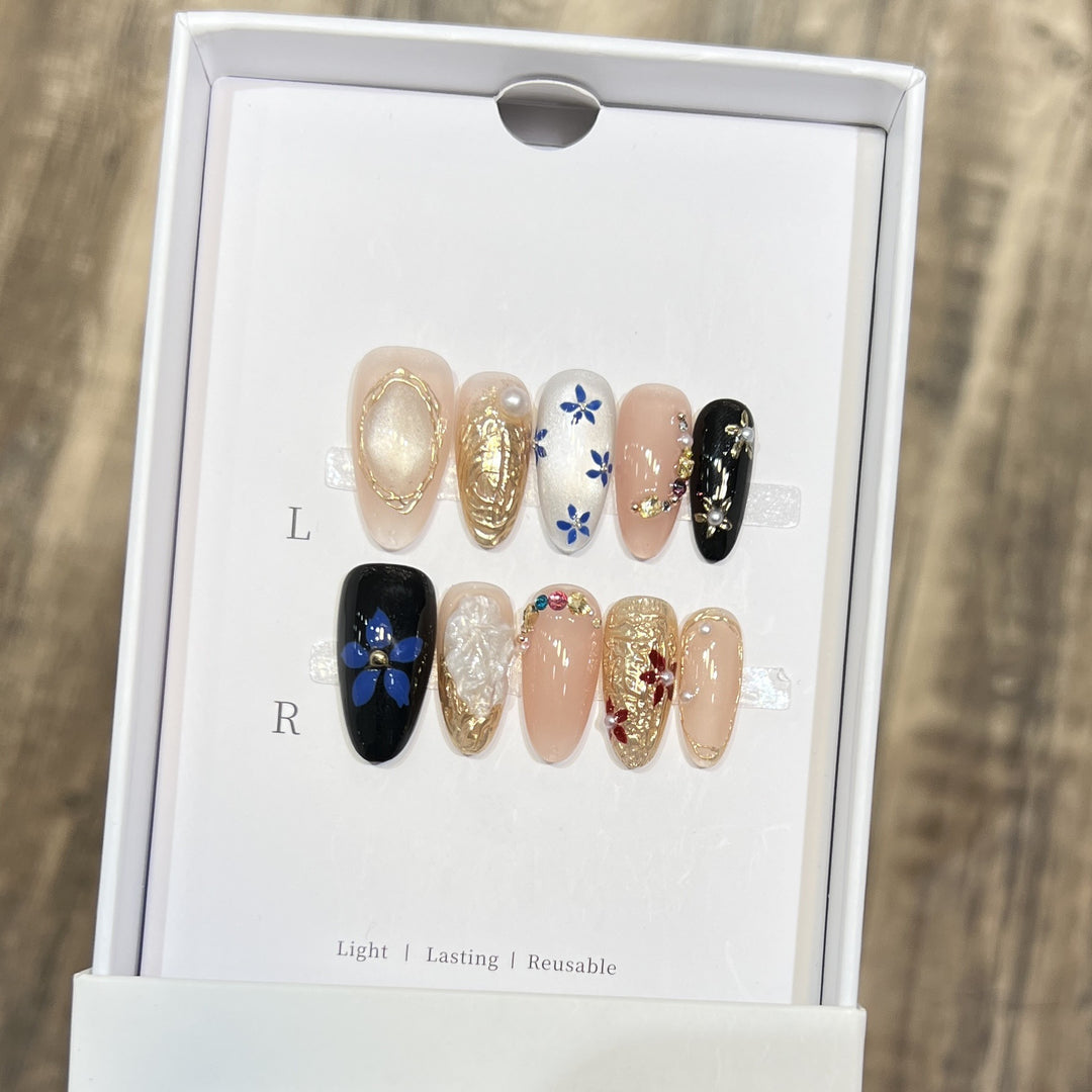 Elegant Floral Press-On Nail Set Bowlift