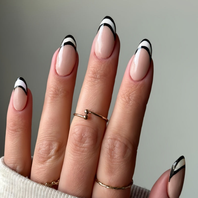 Stylish French Tip Press-On Nail Set Bowlift