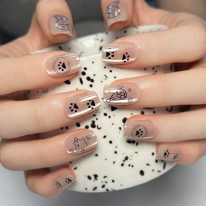 Artificial nail art with playful animal motifs Bowlift