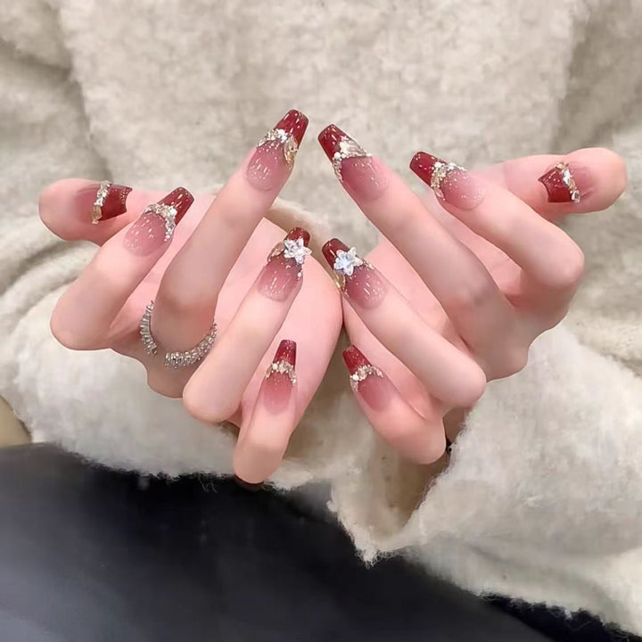 Decorative Rhinestone-Embellished Nail Art Bowlift
