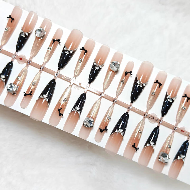 Glamorous Fingernails Bowlift