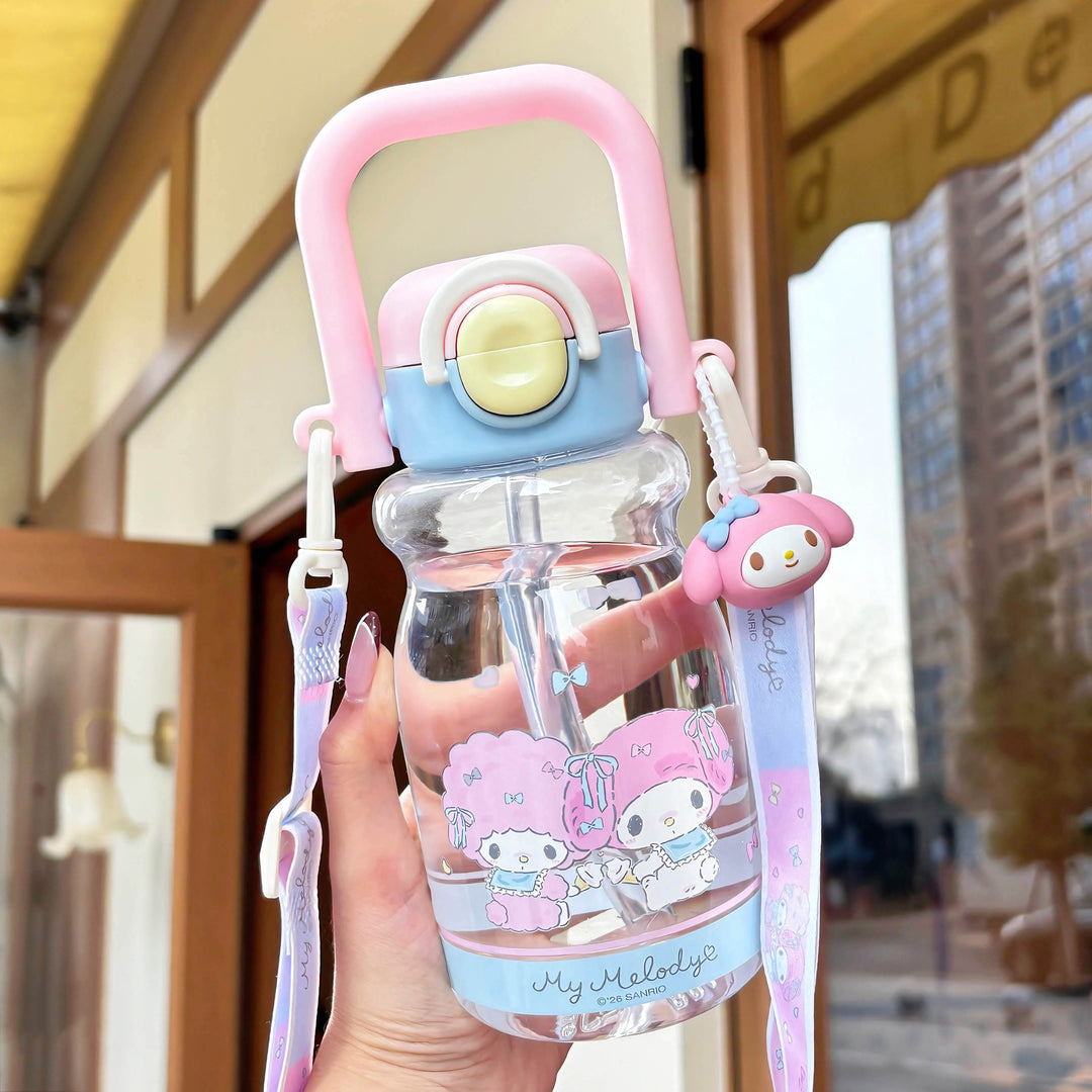Women's water bottle with high-quality silicone carrying handle and playful character design Bowlift
