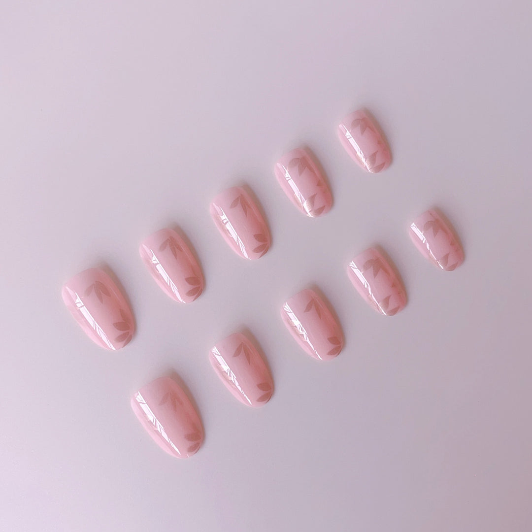 Artificial nail set with elegant leaf design Bowlift