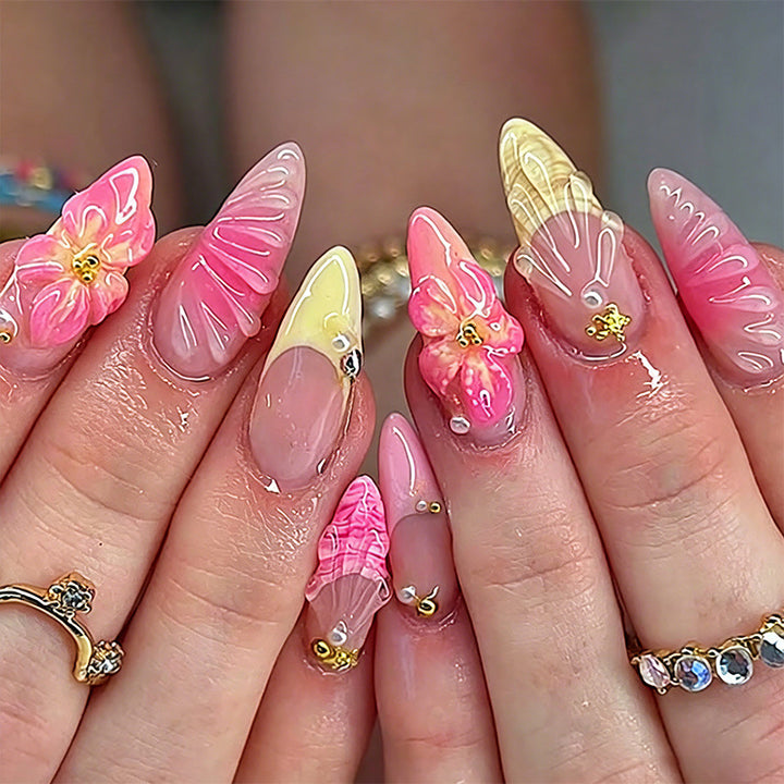 Art nail set with filigree flower decorations and glitter elements Bowlift