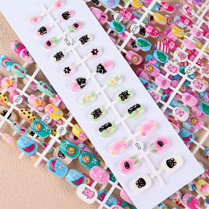 Children's Fun-Themed Press-On Nail Set Bowlift