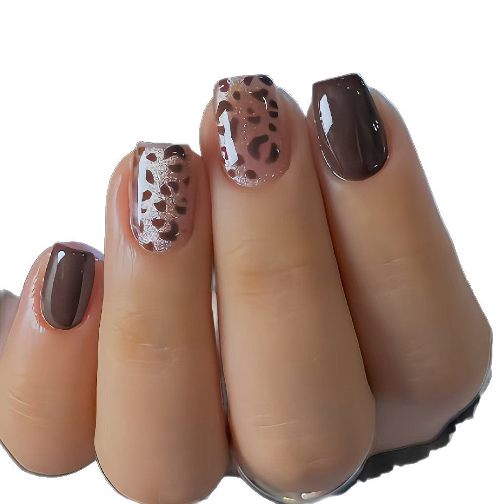 Artificial artificial nails with modern leopard design Bowlift