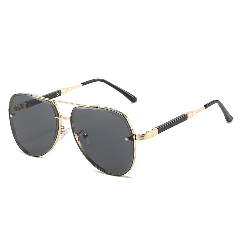 Women's Aviator Sunglasses with Stylish Gradient Protection Bowlift