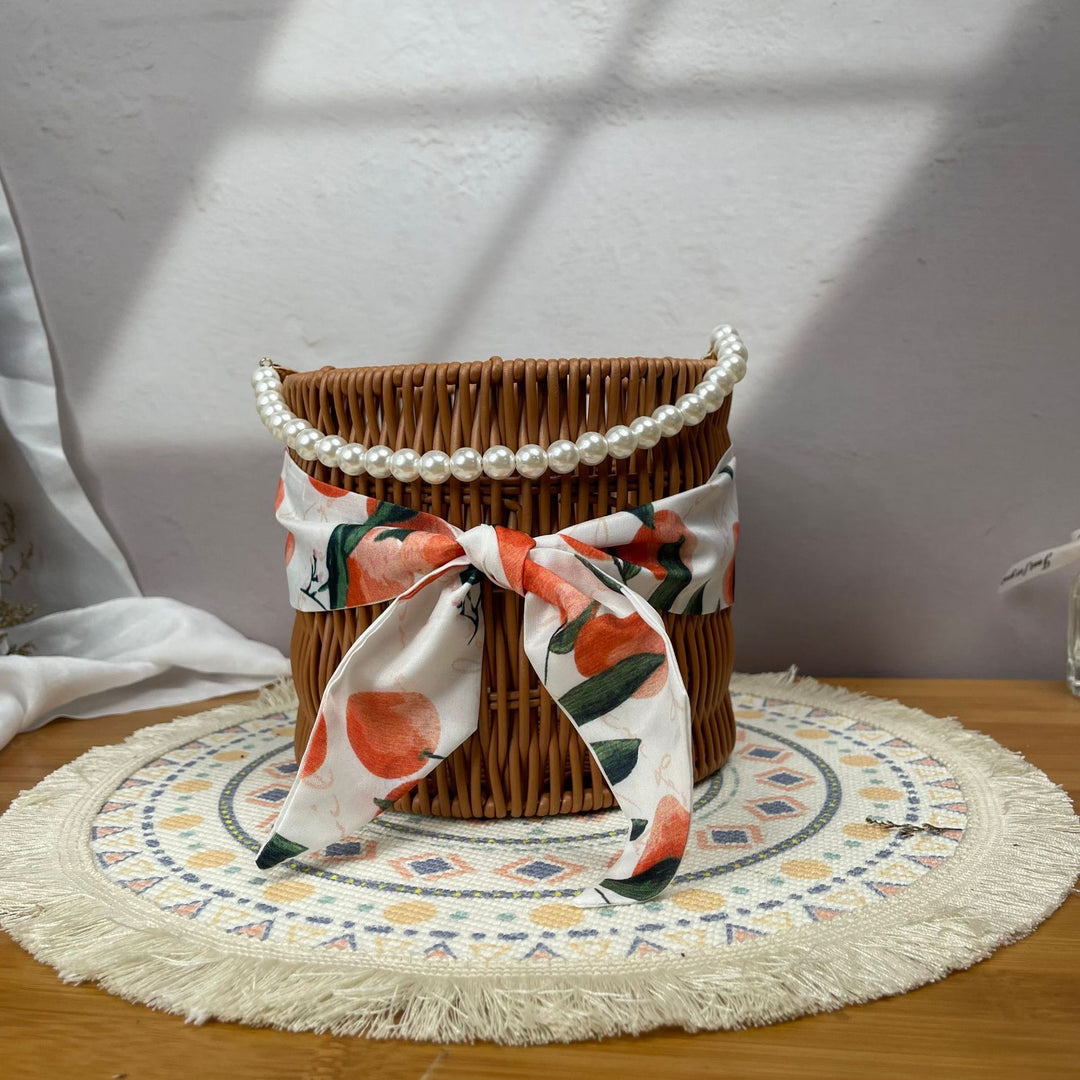 Women's stylish rattan container with pearl handle Bowlift
