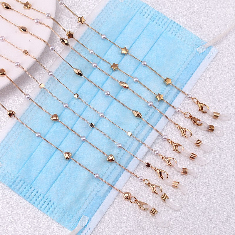Heart Pendant Eyewear Chain Bowlift