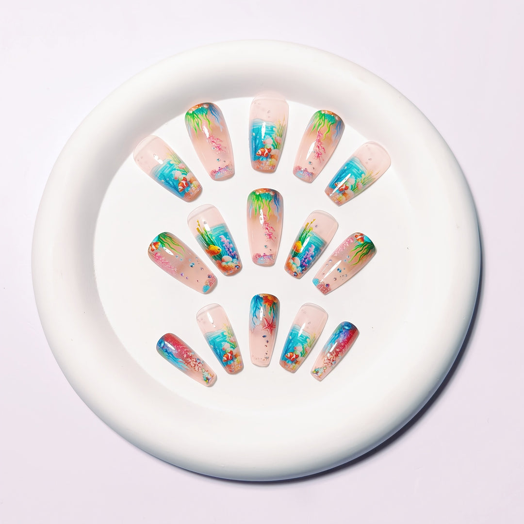 Artificial nails with underwater motif Bowlift