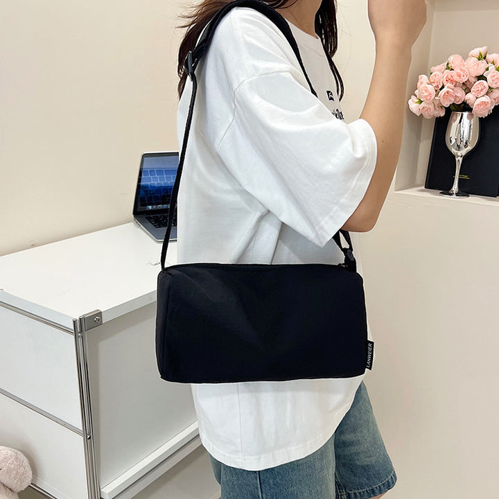 Minimalist Utility Crossbody Bag Bowlift