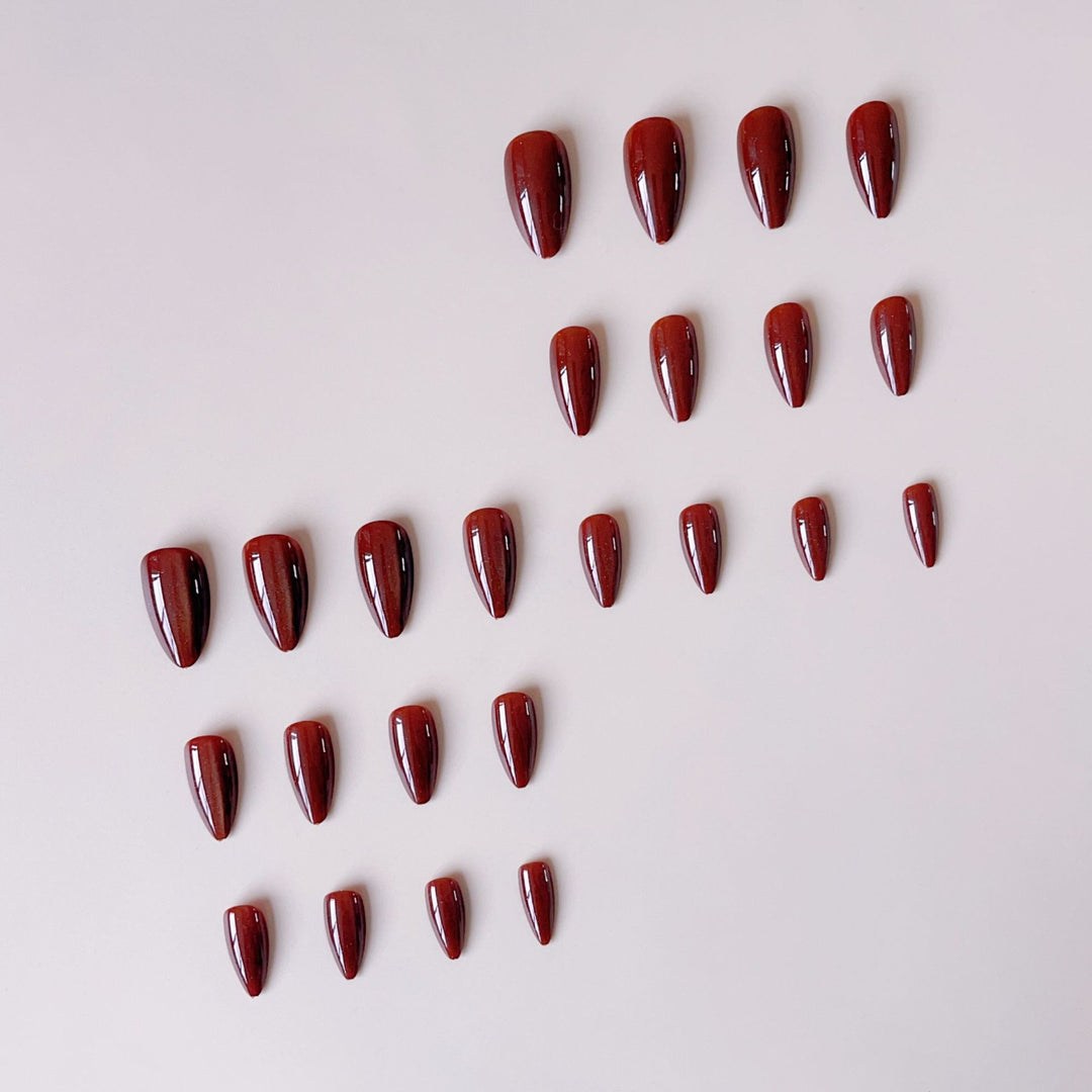 Nail set with an elegant ombre effect and shimmering accents Bowlift