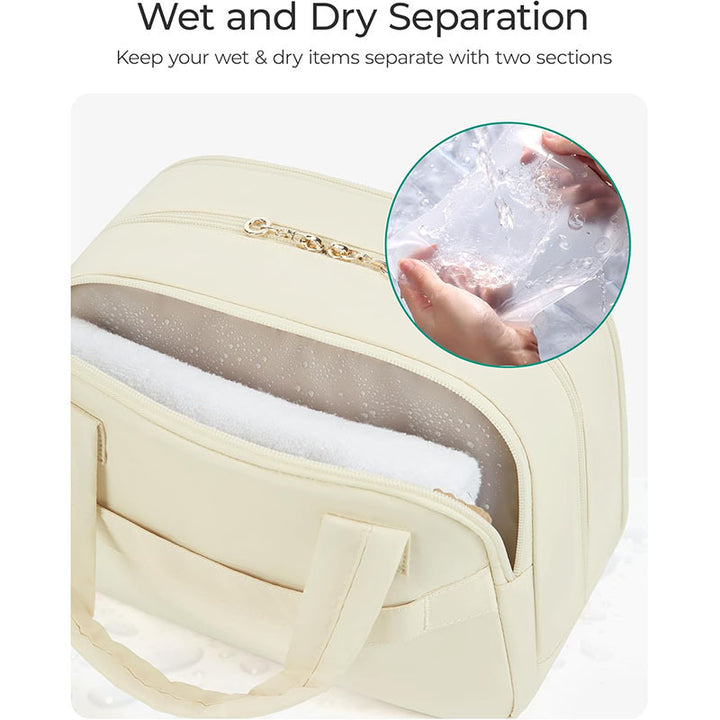Cosmetic bag with padded interior compartment Bowlift