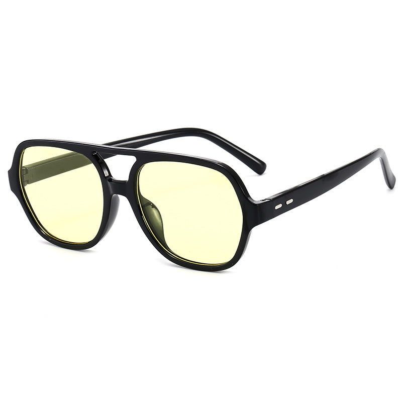 Women square glasses with clear frame and trendy design Bowlift