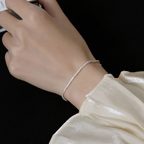 Delicate Bracelet Made of Sterling Silver Bowlift