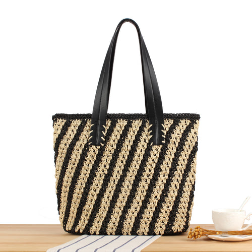 Tote bag with modern striped pattern made of woven natural material Bowlift