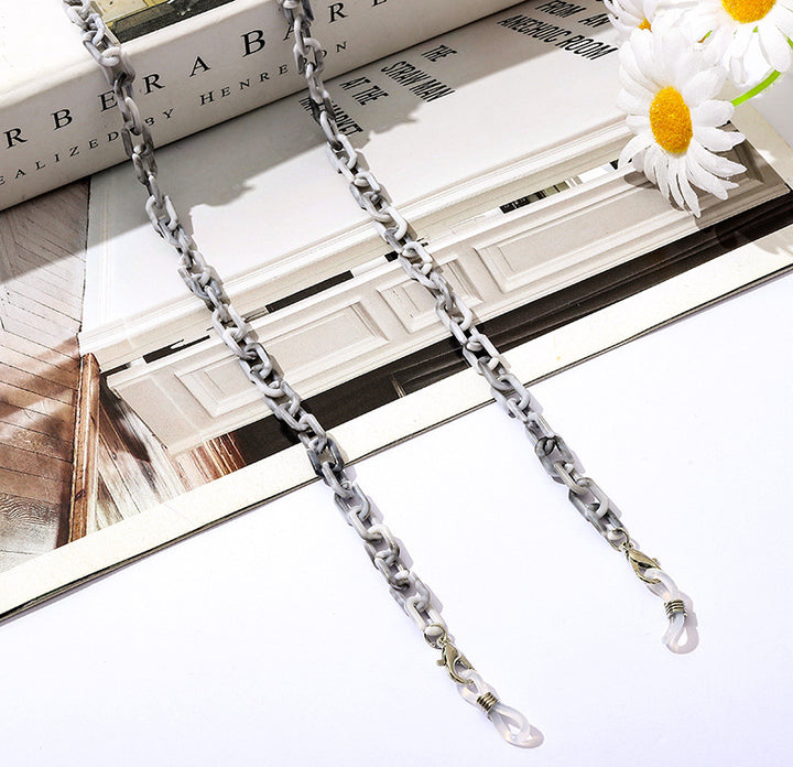 Fashionable necklace with clip clasp Bowlift