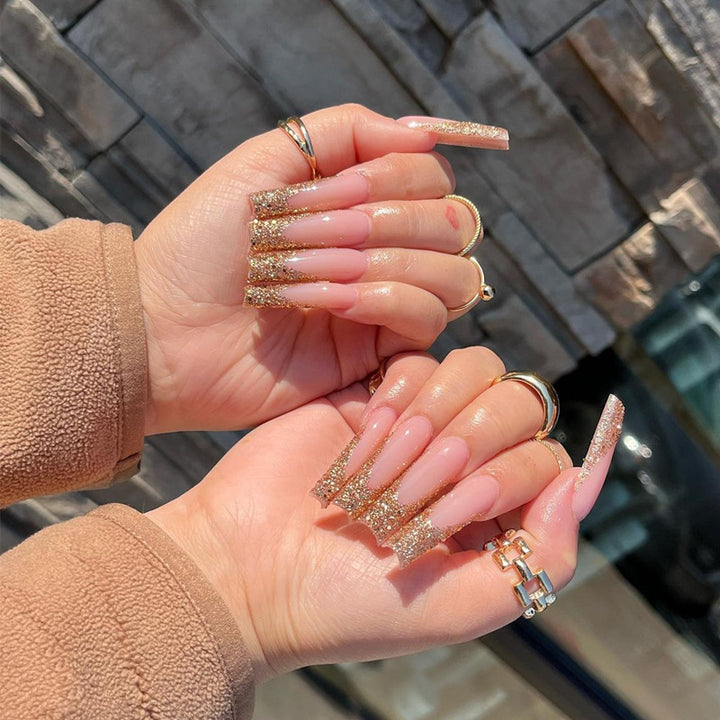 Glamorous Glittery Stiletto Press-On Nails Bowlift
