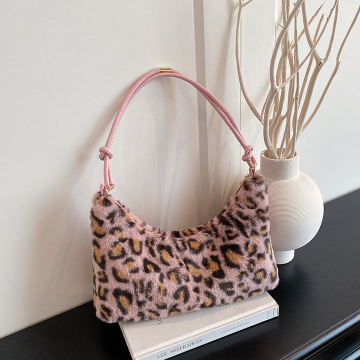 WoLuxurious Faux Fur Hobo Bag Bowlift