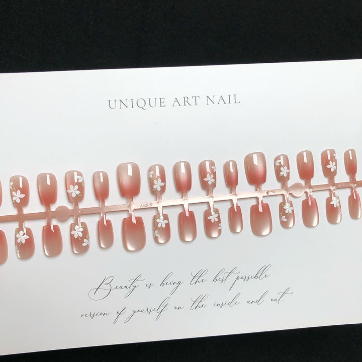 Artisan Floral Press-On Nail Set Bowlift