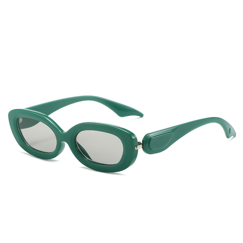 Ladies stylish sunglasses with elegant, curved frame Bowlift