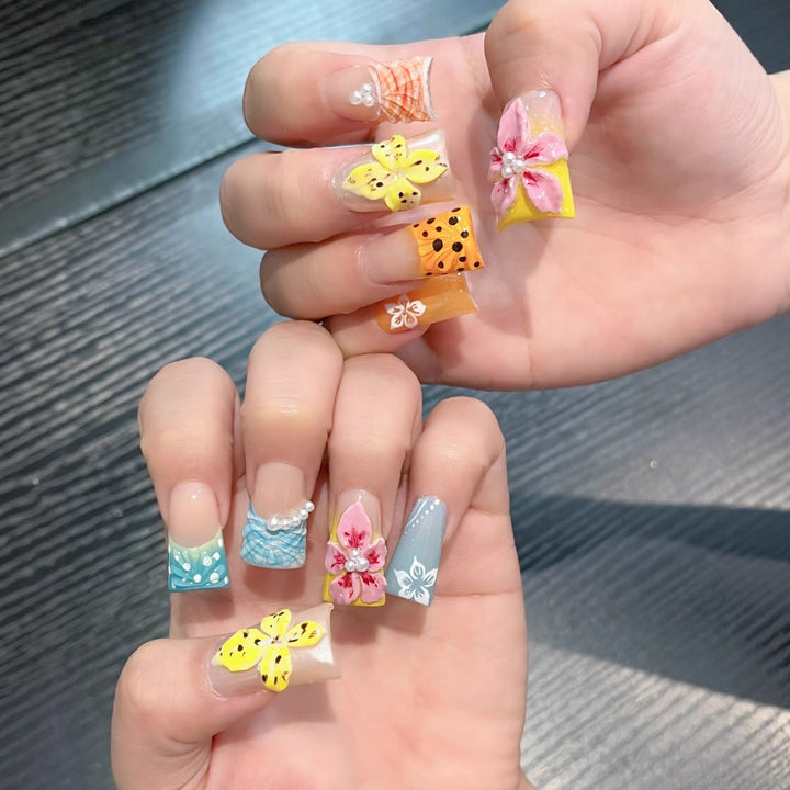Elegant Artificial Nails with Botanical Designs Bowlift