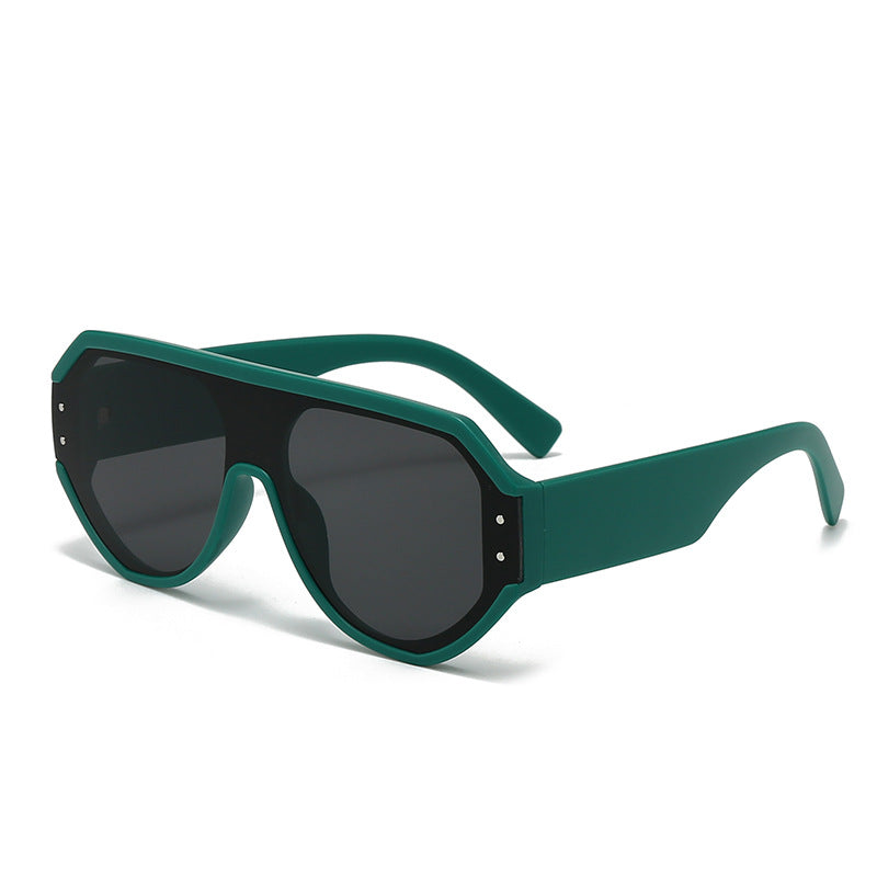 Women's fashionable oversized sunglasses with wide frame Bowlift