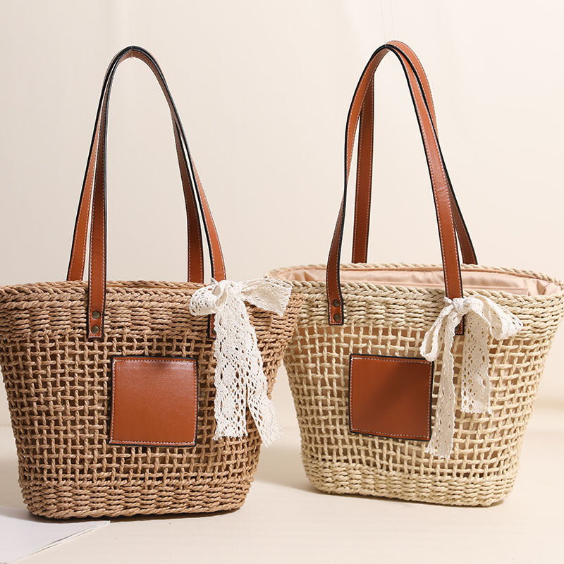 Handmade straw bag with elegant leather accents Bowlift