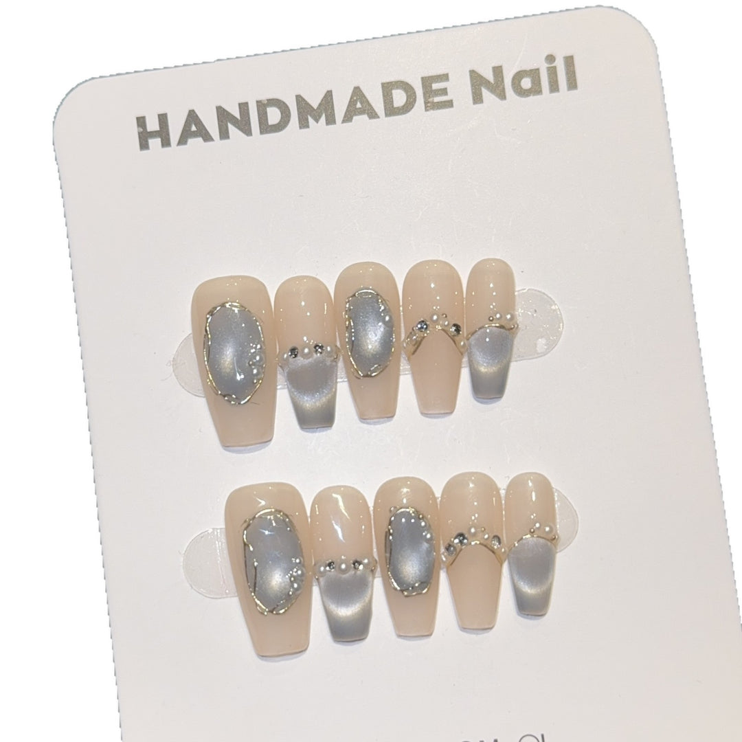 Elegant Nail Tips with Glitter Accents Bowlift