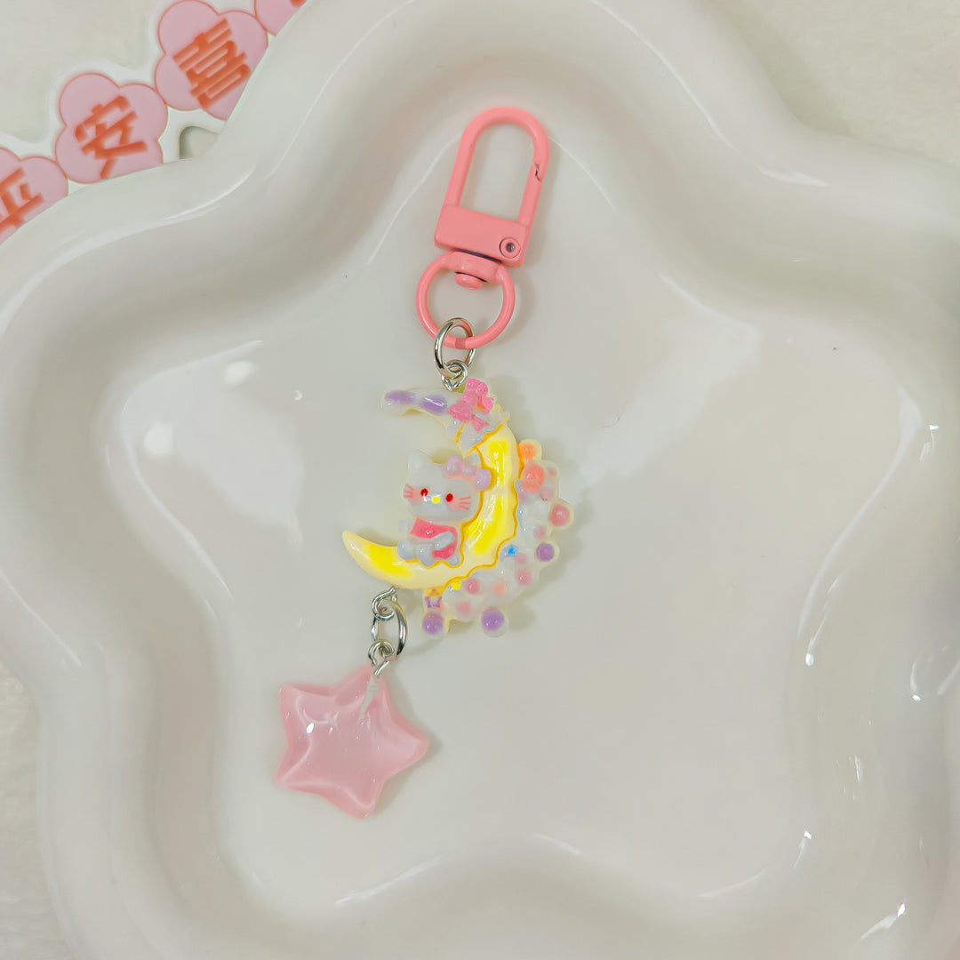 Keychain with Sweet Pendant Bowlift