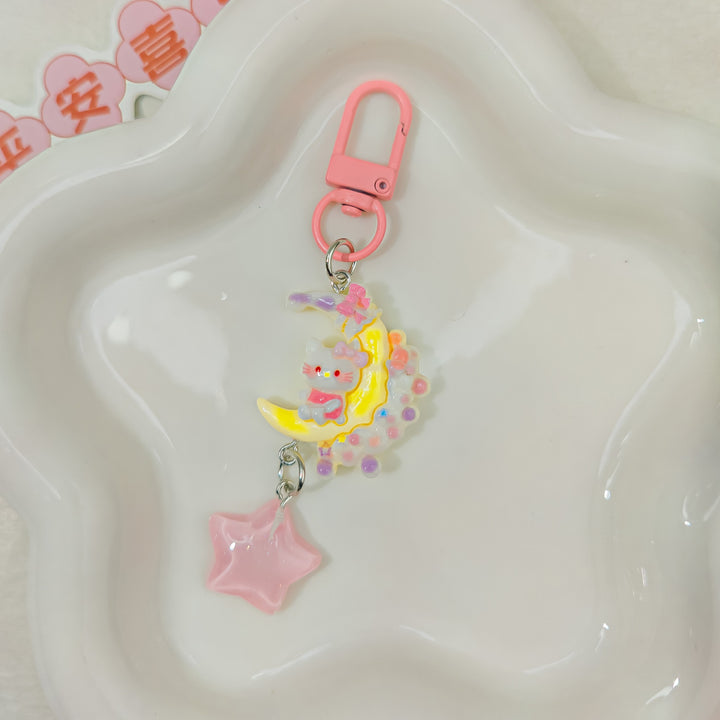 Keychain with Sweet Pendant Bowlift
