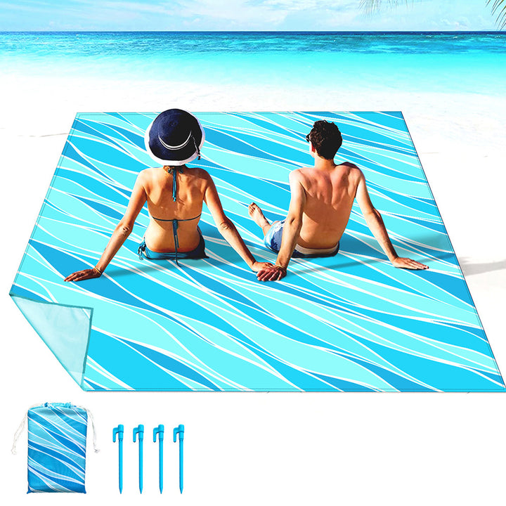 Beach blanket with colorful turtle pattern Bowlift